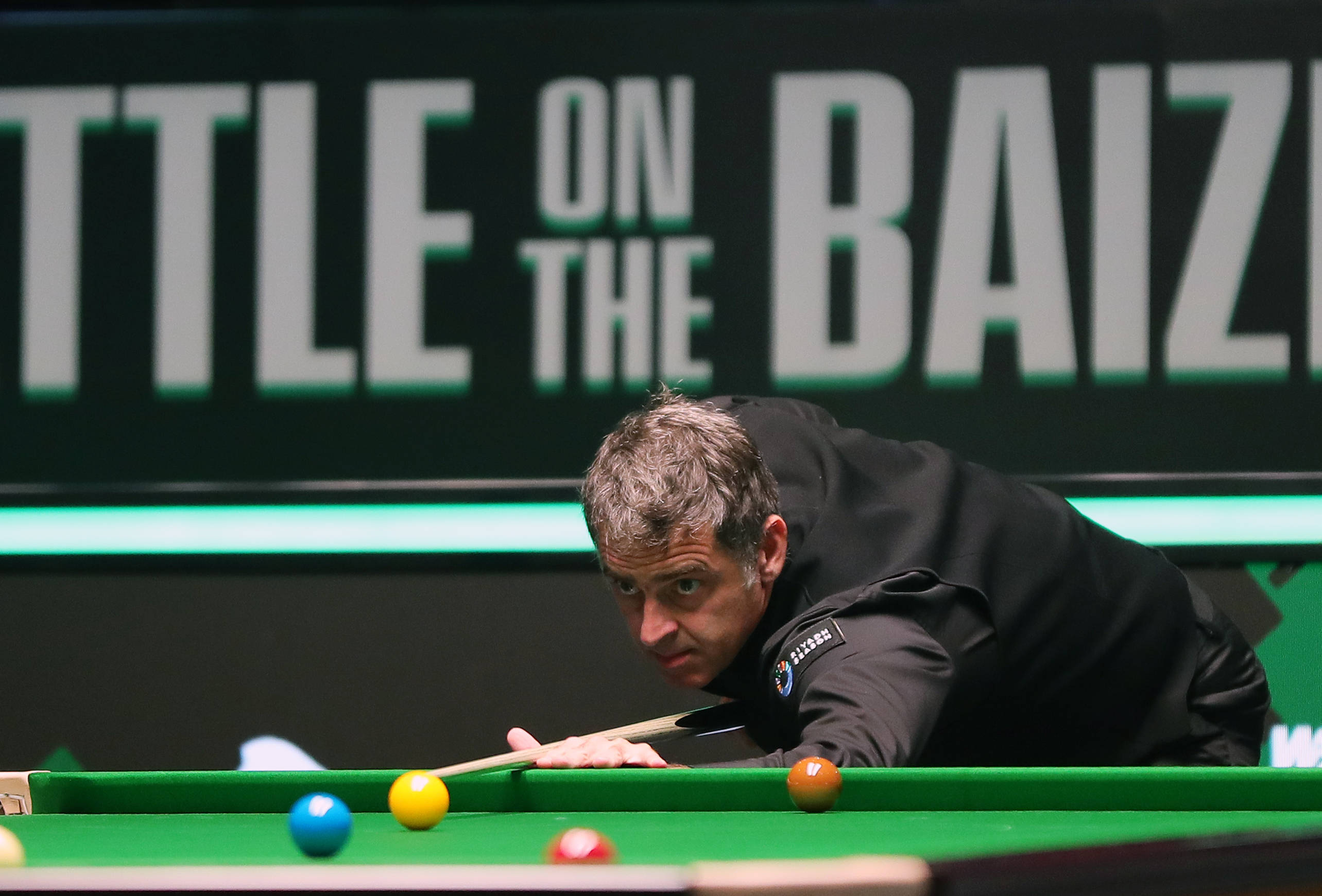 理层人士担 理层人士担