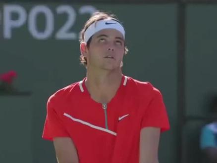 她一定能实 她一定能实